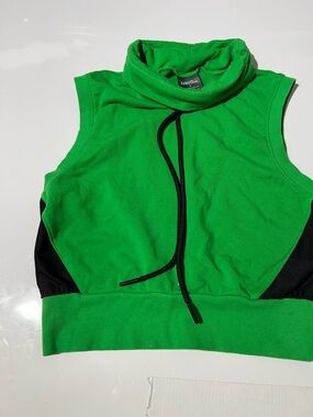 Sports Illustrated Green and Black Cropped Sleeveless Top